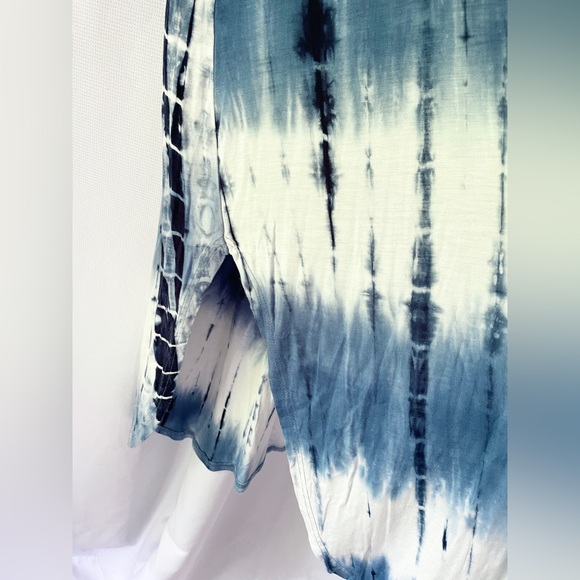 Maxi Dress Tie-Dye Short Sleeved Blue White Women’s Size XS | Pockets V-neck - Picture 5 of 8